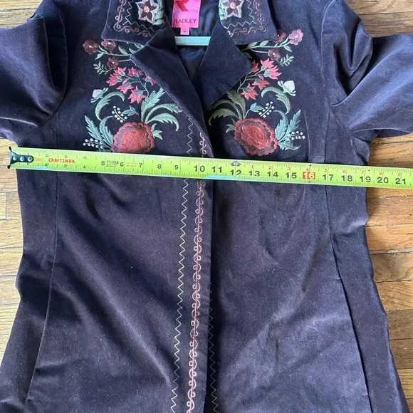 Radley velvet floral embroidered long line jacket sz.8 Y2k friends vintage retro - Picture 5 of 6